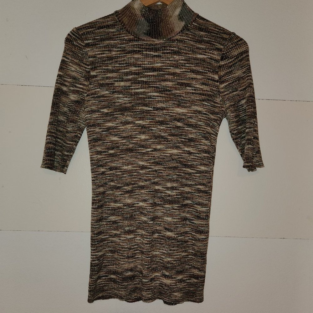 Short sleeve sweater